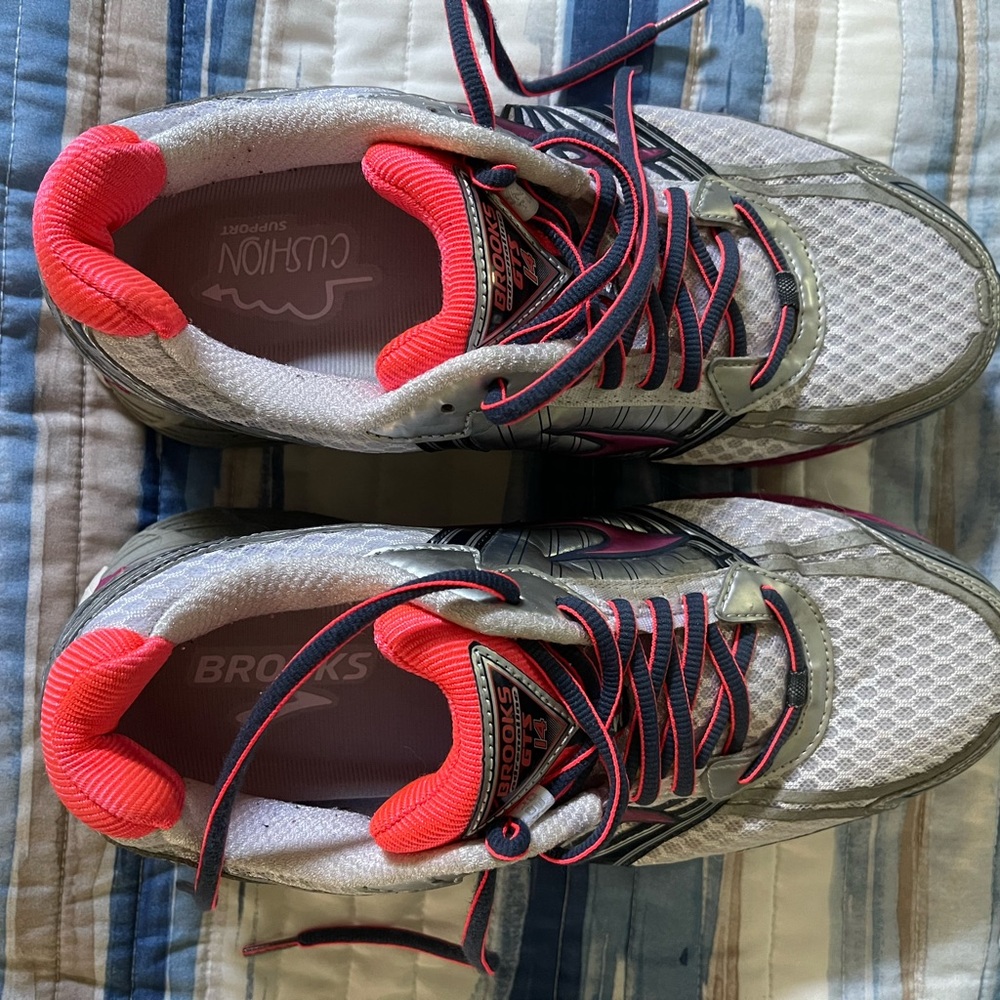 Brooks Adrenaline GTS 14 size 10.5